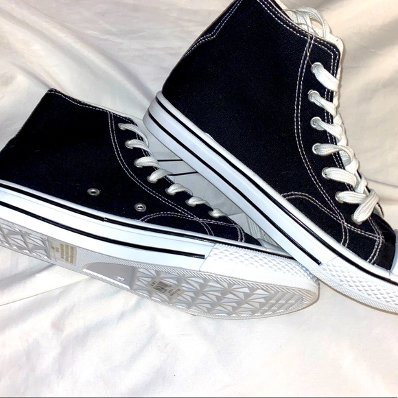 Charlotte Russe high top sneaker - Picture 2 of 4